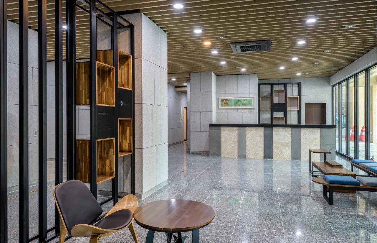 ג'גו Hotel With City מראה חיצוני תמונה