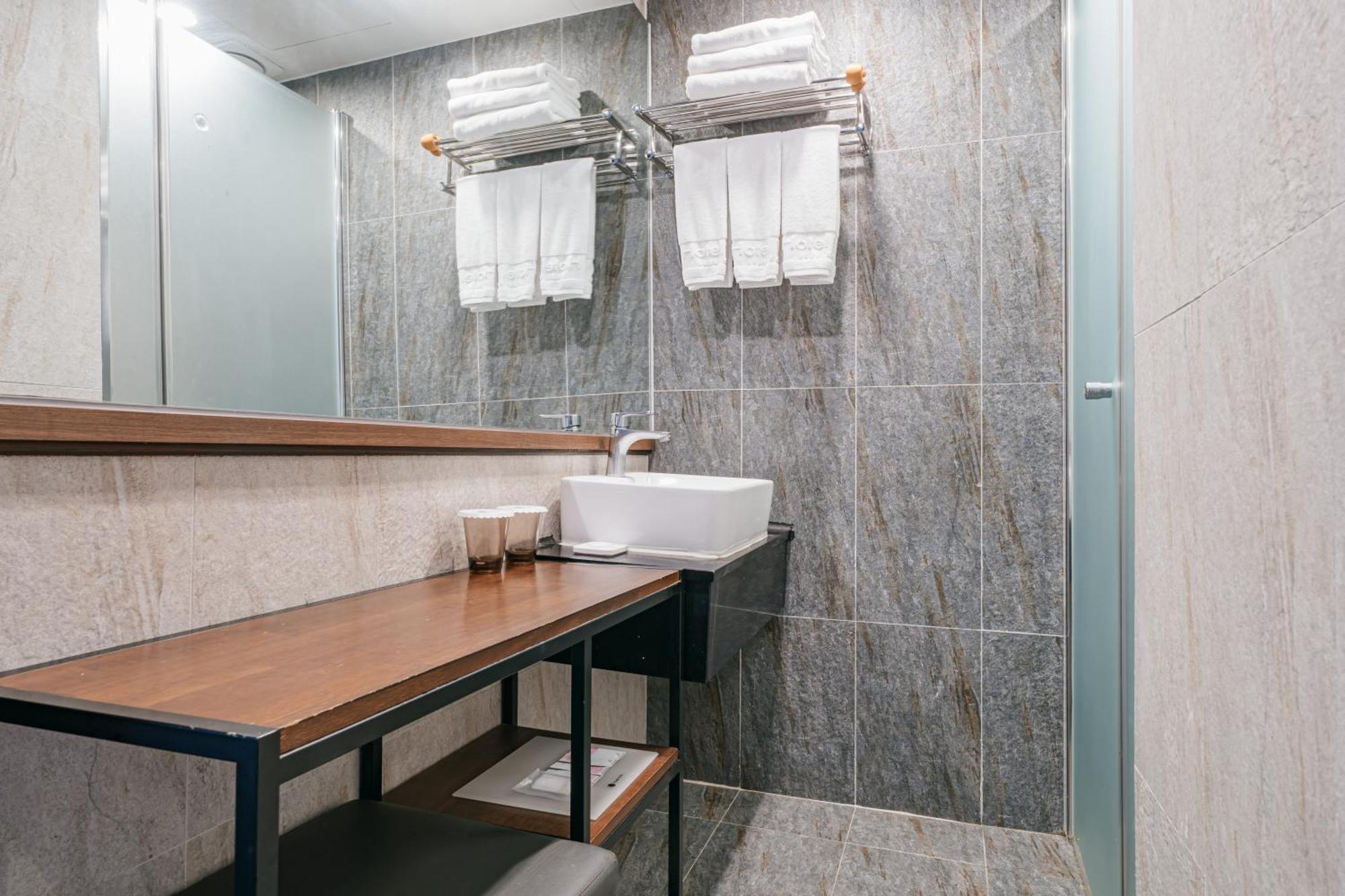 ג'גו Hotel With City מראה חיצוני תמונה