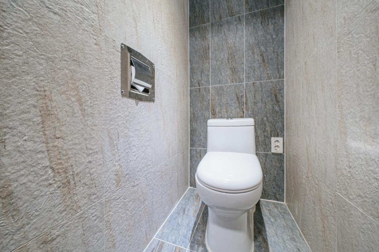 ג'גו Hotel With City מראה חיצוני תמונה